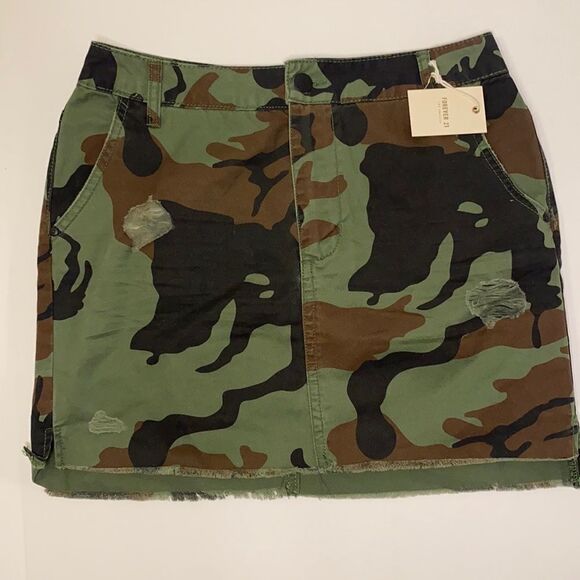 Short army fatigue skirt from Forever21 size 25 (size 2) - Picture 1 of 3